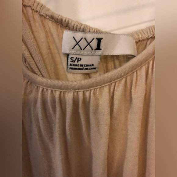 🌸-Tan/Sandy toned Spring/ Summer time, boho style dress- - Picture 4 of 5